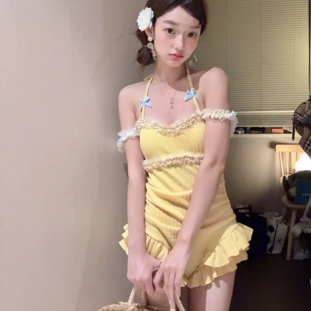 Желтый цельный купальник для женщин, горячая девушка, милая девушка с оборками, облегающий и тонкий купальник, закрывающий тело, консервативный студент