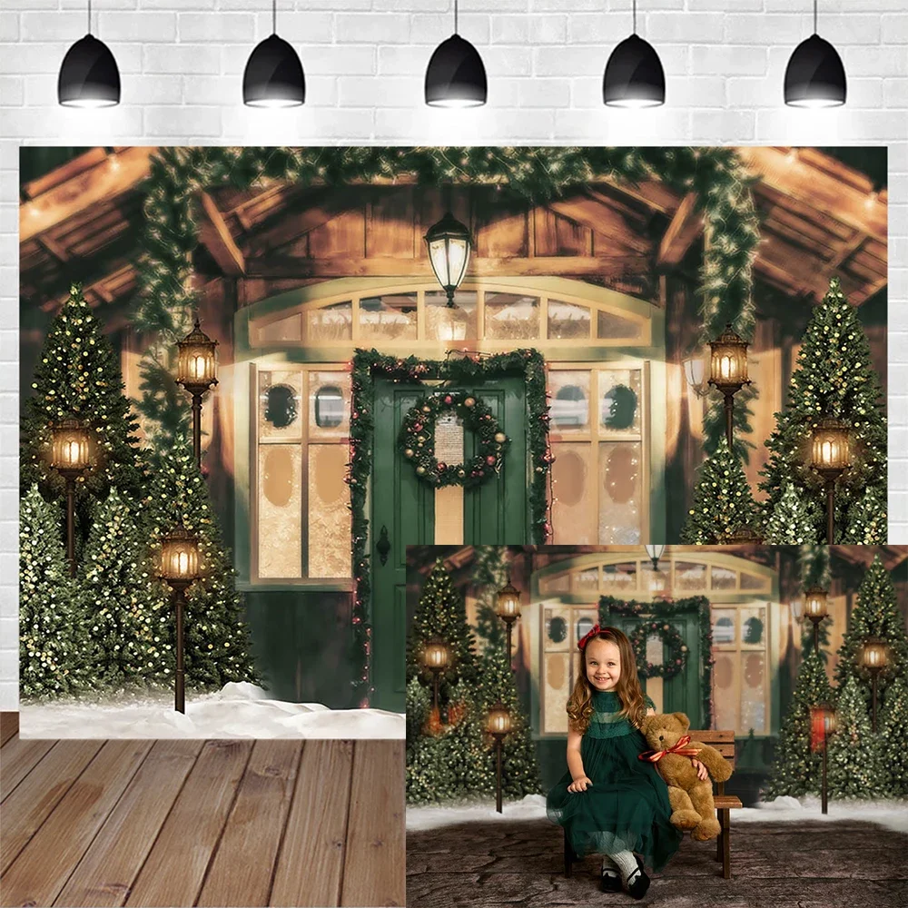 

Winter Christmas Day Home Party Photography Background Retro Wooden House Street Light Green Backdrop Children Outdoor Photocall