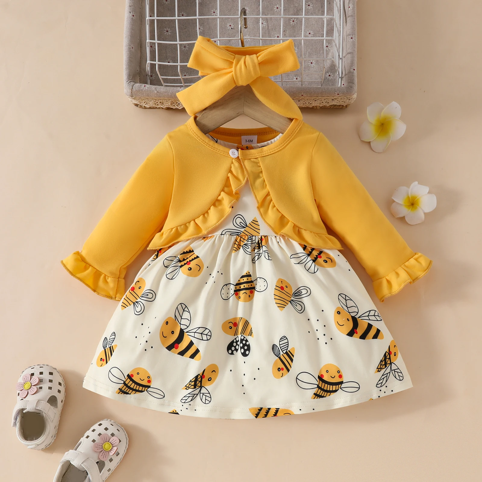 3 casual fashion pleated lace short long sleeve coat + sleeveless bee pattern dress + headband set Autumn and winter dress set