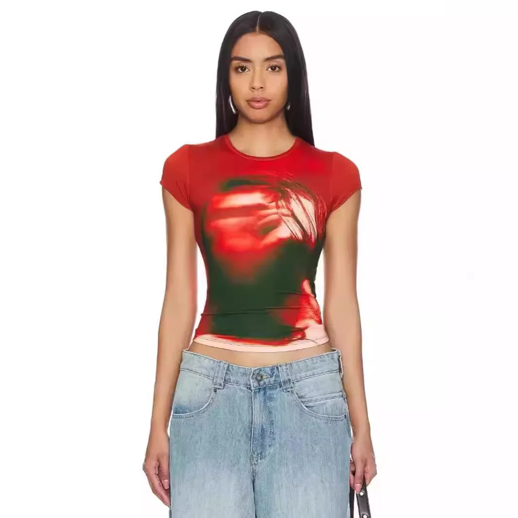 

Jaded London Abstract Flame Lip Print Portrait Holiday Red Sweetheart Spicy Girl Slim Fit ort Sve Футболка круглая Ne Pol...