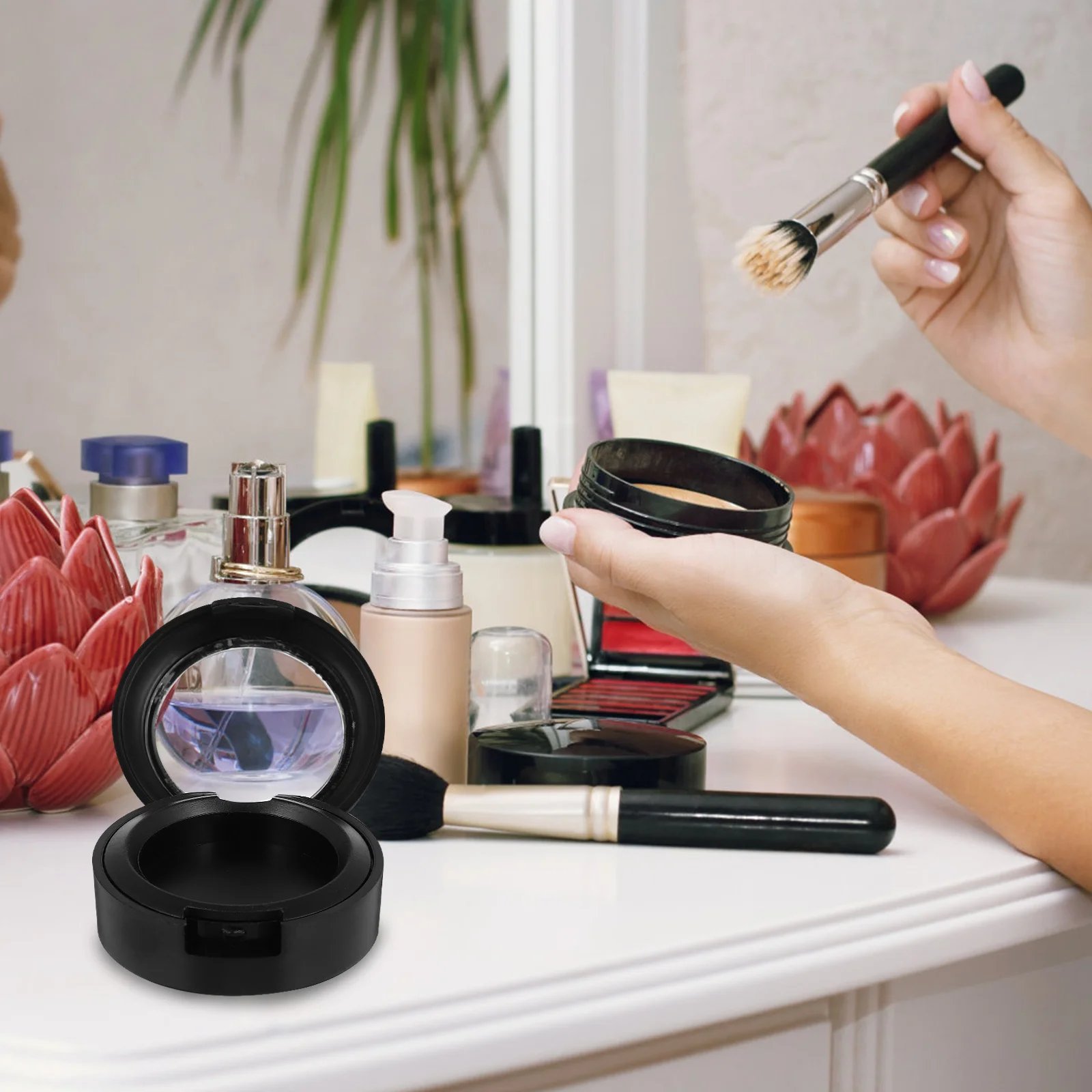 

8Pcs Eyeshadow Replacement Box Durable Makeup Empty Plate Portable Large Capacity Travel Compact Case for Women
