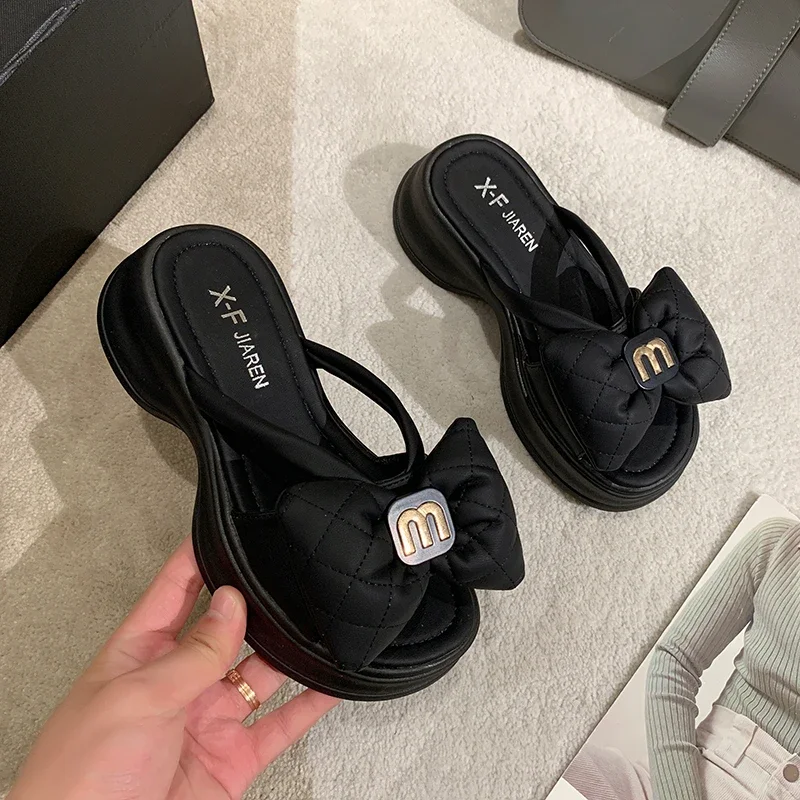 صنادل نسائية النسخة الكورية الجديدة أحذية الشاطئ غير الرسمية متعددة الاستخدامات أحذية سميكة وحيد القوس النعال النسائية أبلى الصيف