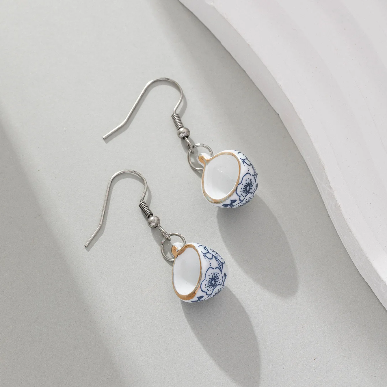 Retro Chinese Style Ceramic Porcelain Tea Cup Ear Hook Earrings Blue and White Creative Personalized Hand-painted Earrings