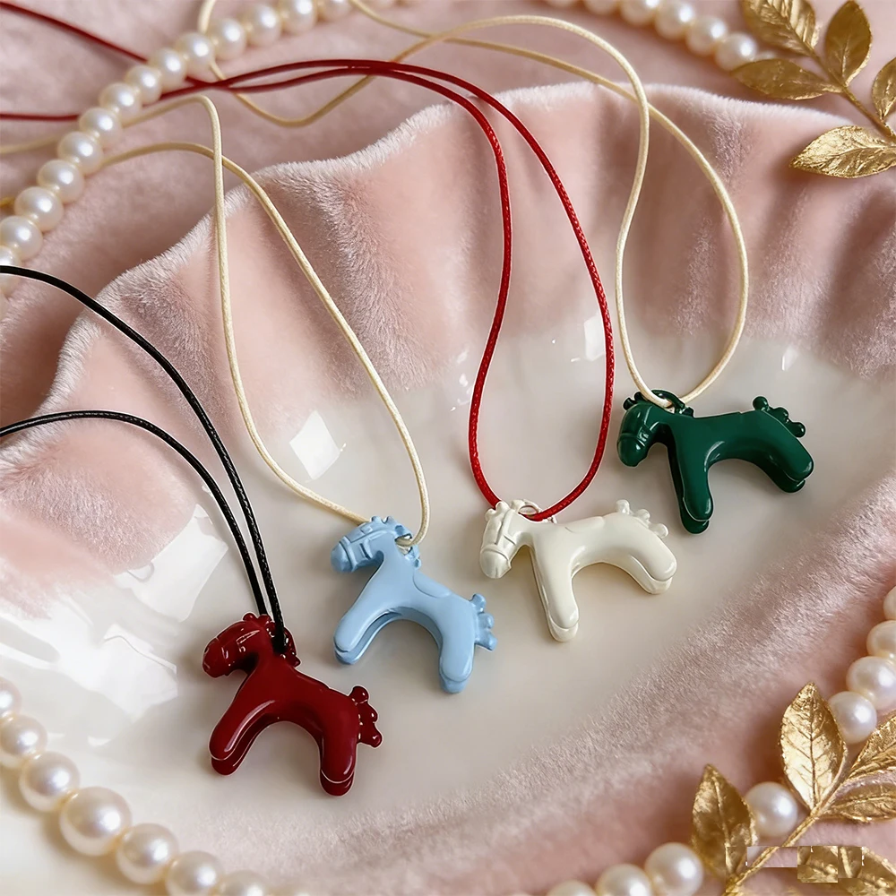 Kawaii LATS Fashion Colorful Horse Pendant Long Necklace Women's Adjustable Sweater Chain Necklace Jewelry Gift Accessories