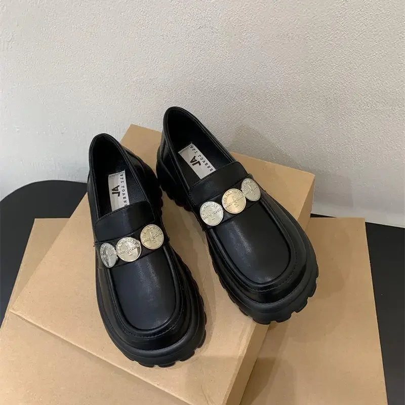 Women Loafers Shoes Fashion Metal Decoration Zapatos Mujer Slip On Cozy Platform Sapato Feminino Brand Design New British Style