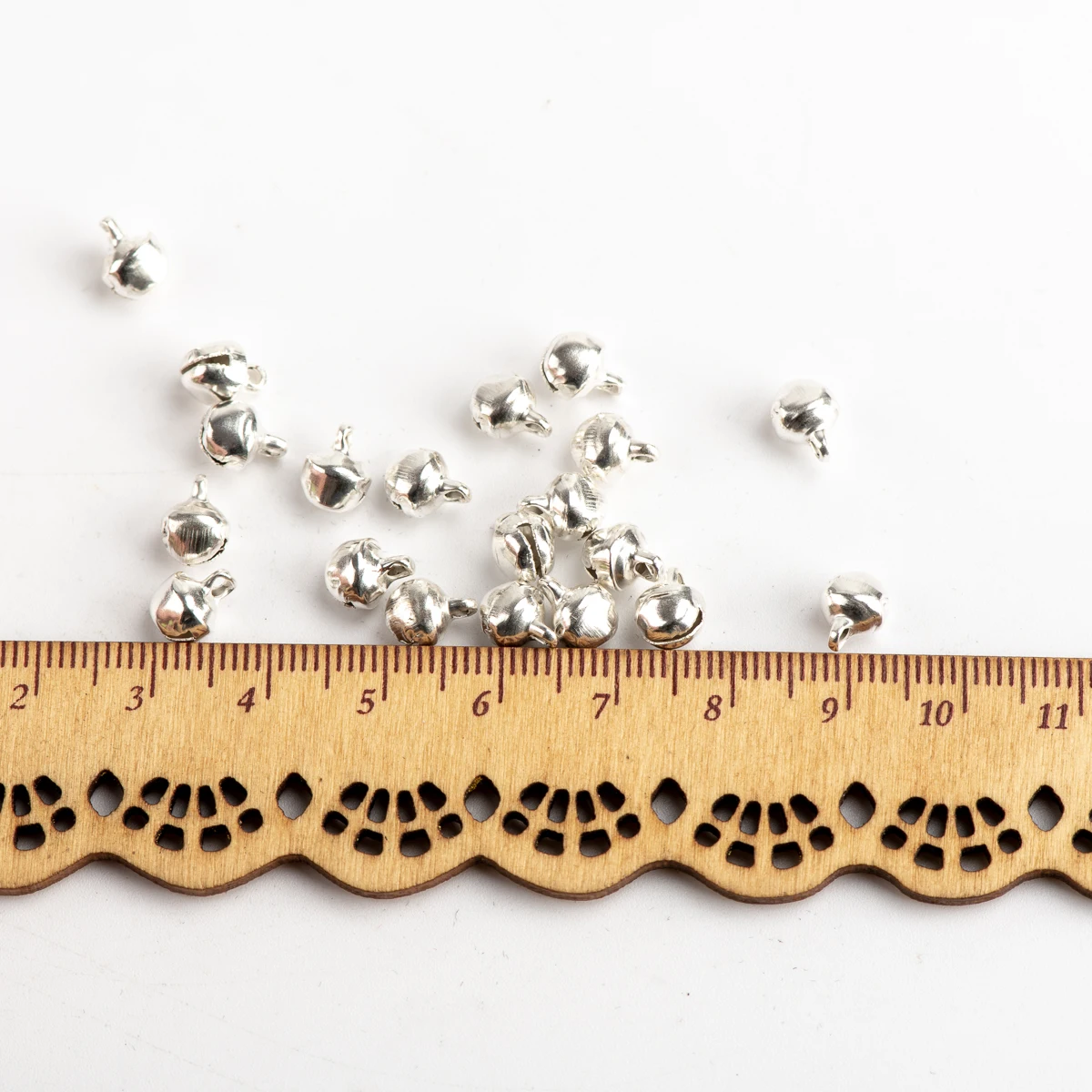 Campane piccole Ciondolo in lega fai-da-te Accessori per cucito Ciondoli Risultati e componenti di gioielli per la creazione di gioielli # JY105