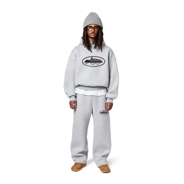 

2025 New Devil Island Printed Hoodie And Pants Set Casual Sportswear Polyester Long Sve Winter Running Suit Hoodie Set