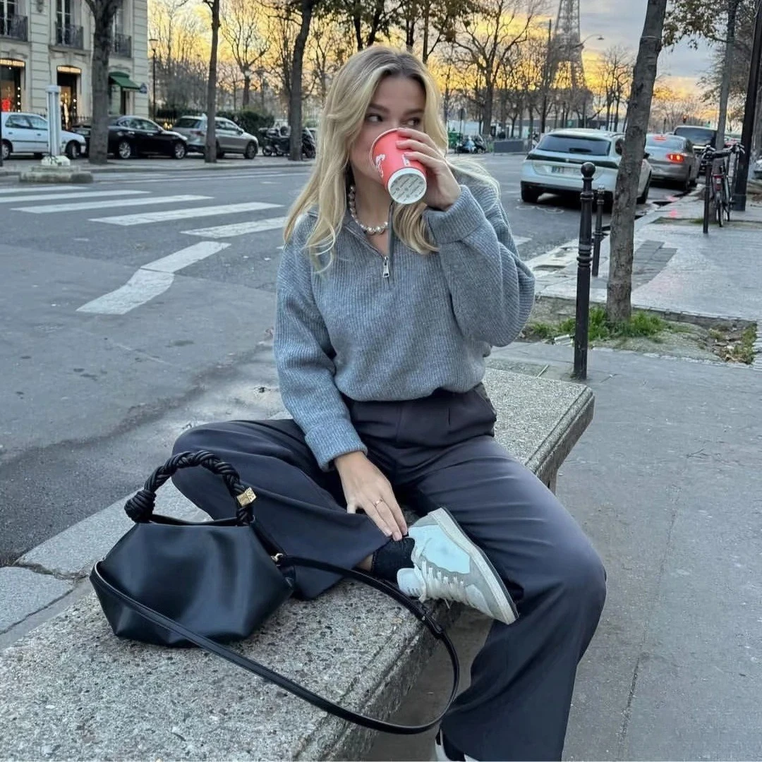

2026 New high quality Stylish, trendy, versatile. woven hexagonal single shoulder messenger bag for women