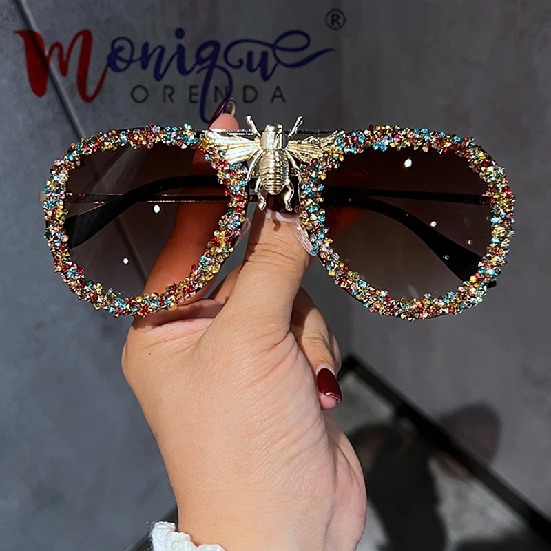 Luksusowe pszczoły okulary przeciwsłoneczne damskie 2023 metalowa rama Rhinestone Vintage damskie okulary przeciwsłoneczne męskie okulary przeciwsłoneczne Fashion Shades lentes de sol