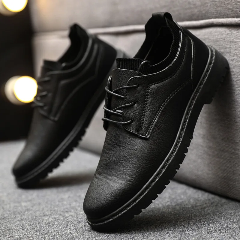 New 2023 Leather Casual Shoes For Men Leather Loafers Shoes Comfortable Anti-Slip Outdoor Slip On Sneakers Fashion Retro Leisure