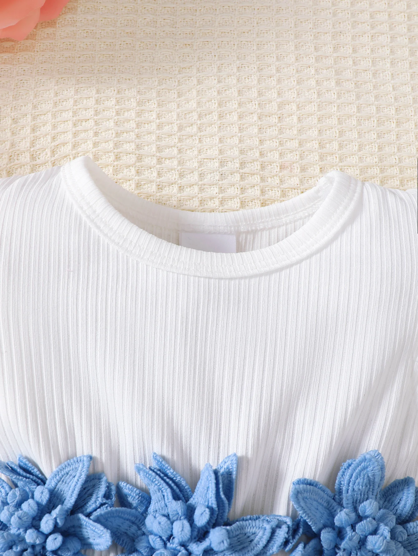 Summer  0-1  Years  Old  Infant  Baby  Girls  Pit  Stripe  Sleeveless   Top  Splicing  A  Large Floral  Skirt