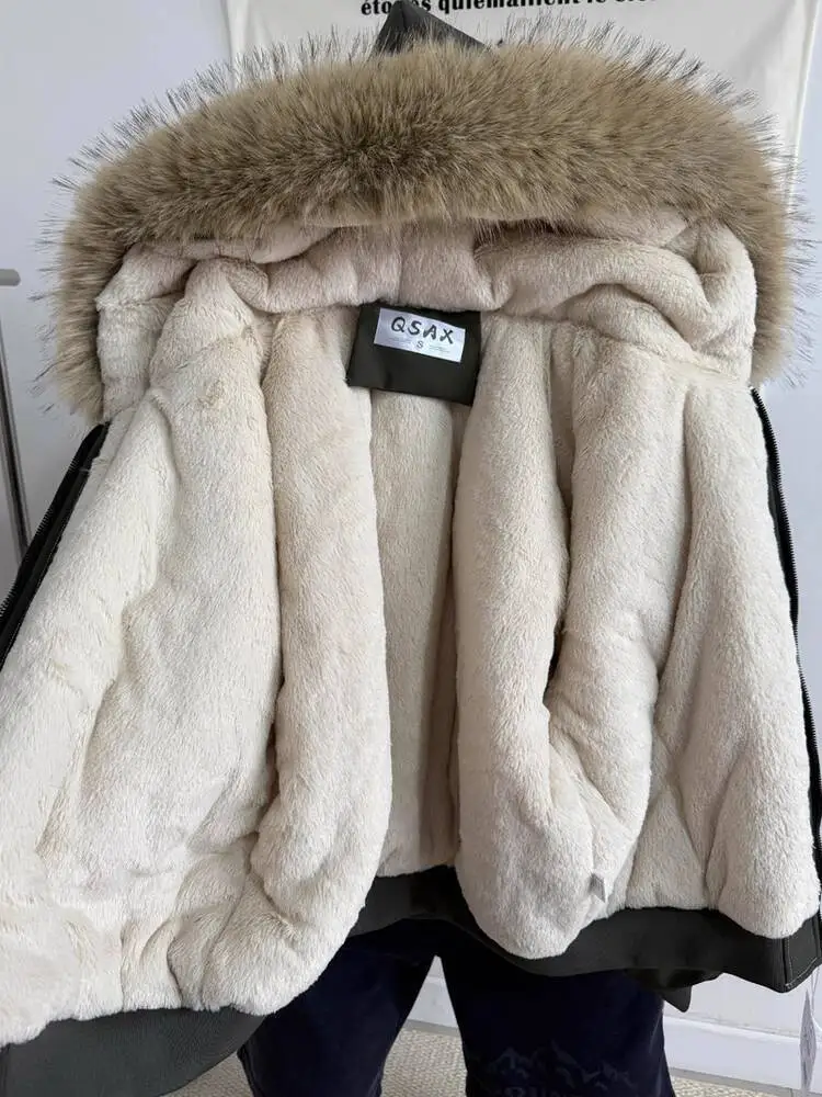 

Женские парки с меховым капюшоном, новинка 2025 года, женское пальто, утепленная хлопковая короткая парка для миниатюрных размеров из искусственного меха, интегрированная парка