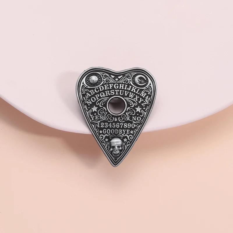 Gothic Heart-Shaped Divination Board Enamel Pin Skull Stars Sun Moon Wizard Dark Punk Brooch Lapel Badges Halloween Jewelry Gift