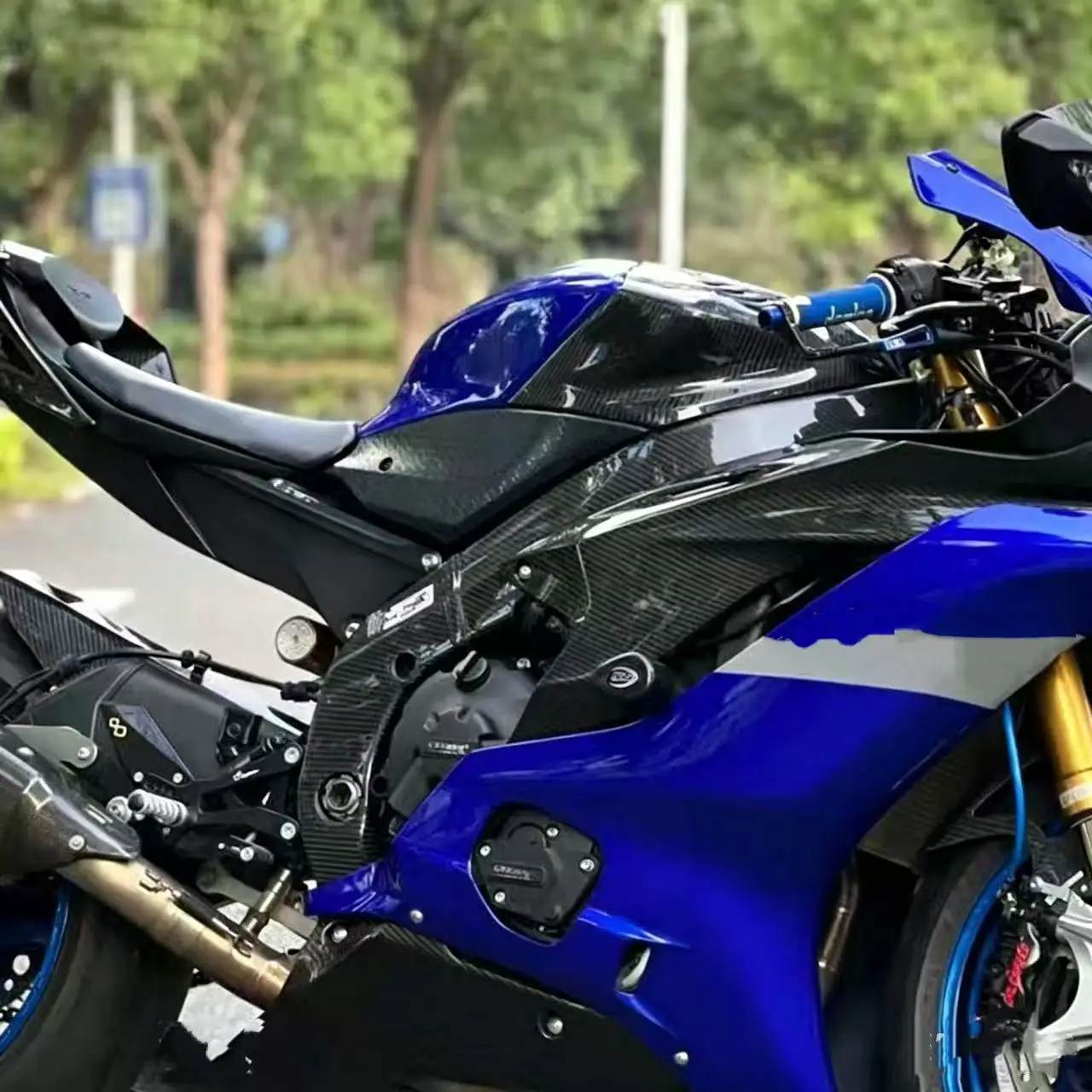 Suitable for Yamaha R6 motorcycle modified carbon fiber shell full set of accessories pure carbon side panel mud retaining tile