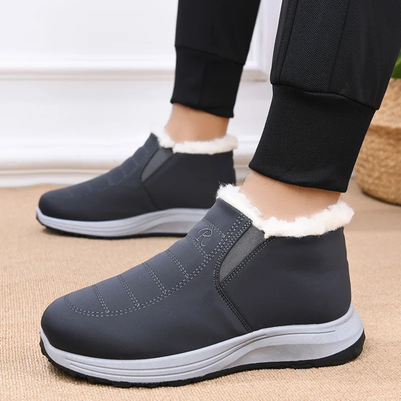 حجم كبير أحذية للرجال 39-44 الشتاء موضة الرجال مريحة قصيرة أفخم الدافئة الانزلاق على منصة أسافين عدم الانزلاق الثلوج الأحذية
