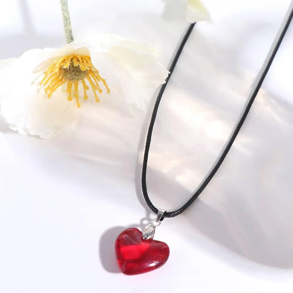 

Fashion Punk Heart Crystal Necklace Vintage Gothic Red Heart Pendant Y2K Jewelry Lover Choker Heart Necklaces Choker Women Men