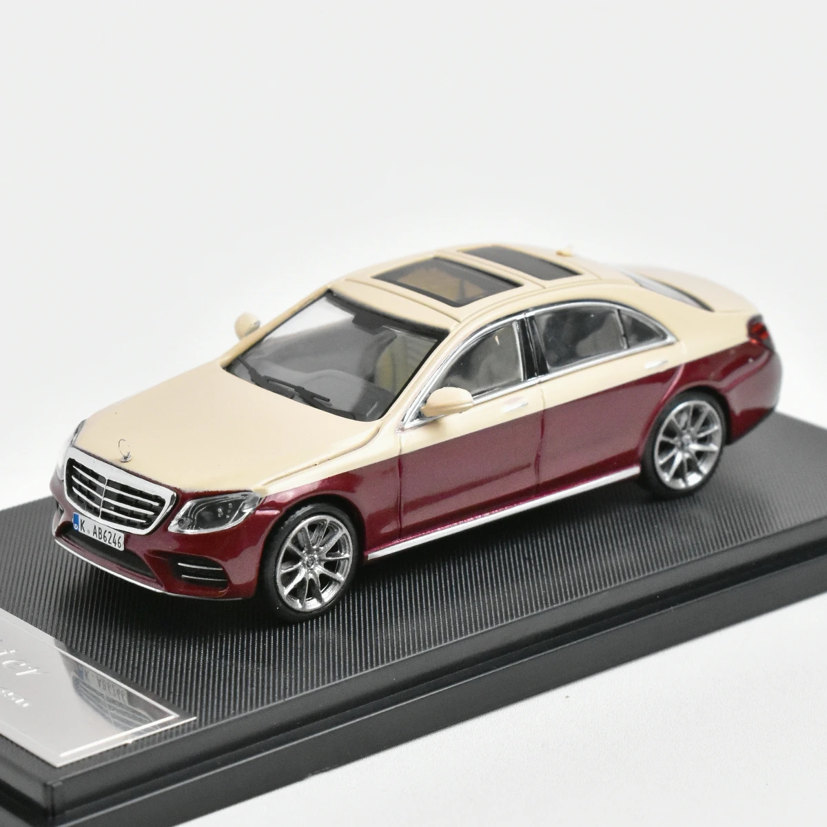 

Мастер 1:64 S450 S W222 Коллекция автомобилей Литая под давлением модель автомобиля
