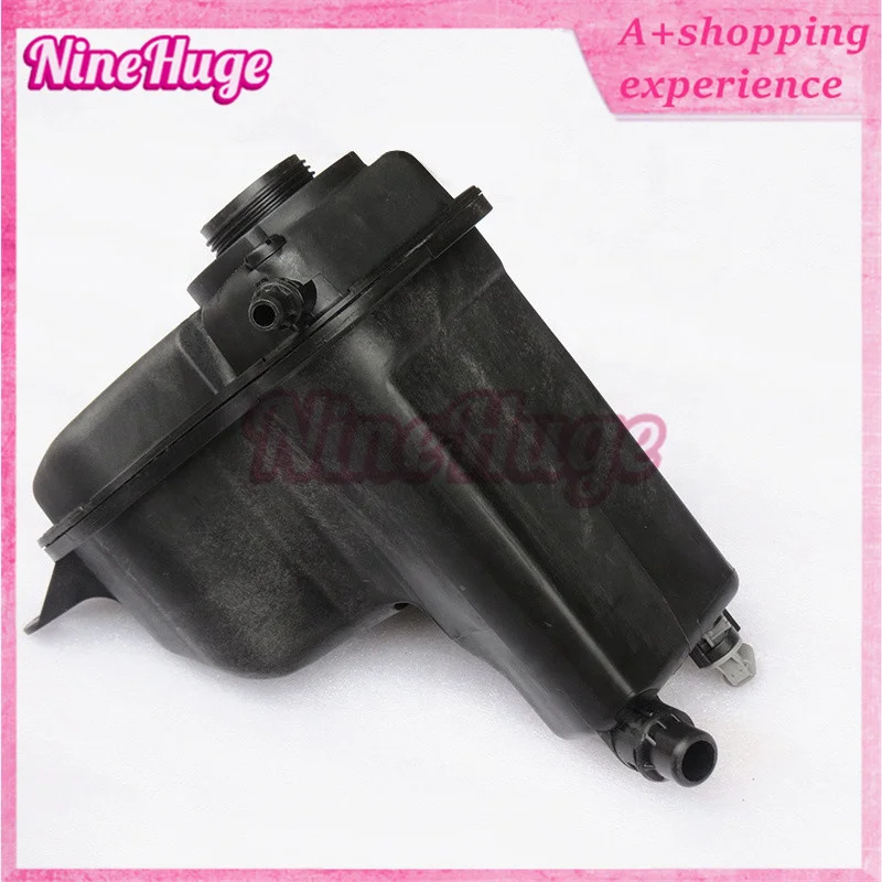 1P 17137567462 Coolant Expansion Tank for BMW E90 E91 E92 E81 E93 E89 E84 E88 E82 17137607482 17137640514 17137519368