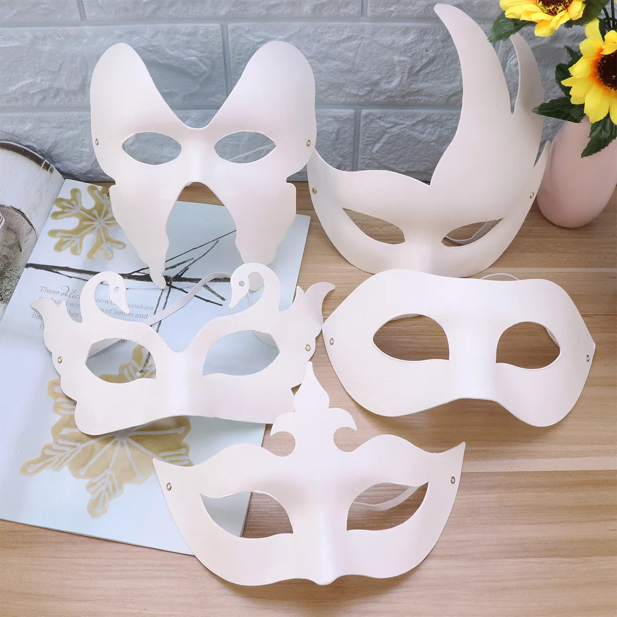 10 Pcs White Embryo Mask Crown Masks Party Dress Graffiti Three Tips Craft Paintable