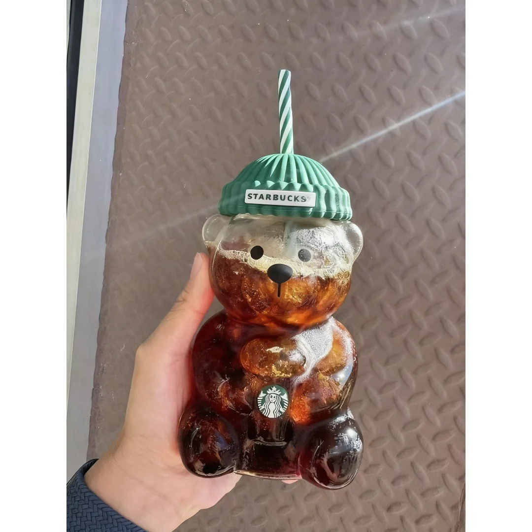 Niedlicher Bärenbecher aus Glas, Starbucks-Bär, transparente Glasflasche, 2025, neuer süßer Tier-Getränkebecher mit grünem Deckel, Weihnachtsgeschenk