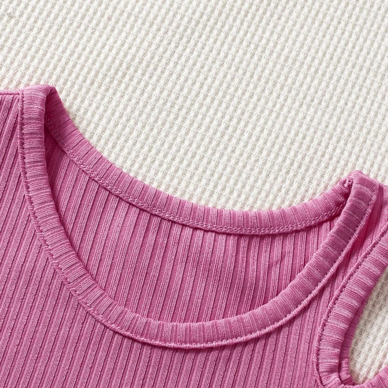 Summer children\'s fashion suit: pink ribbed sleeveless top and loose shorts for comfortable and breathable