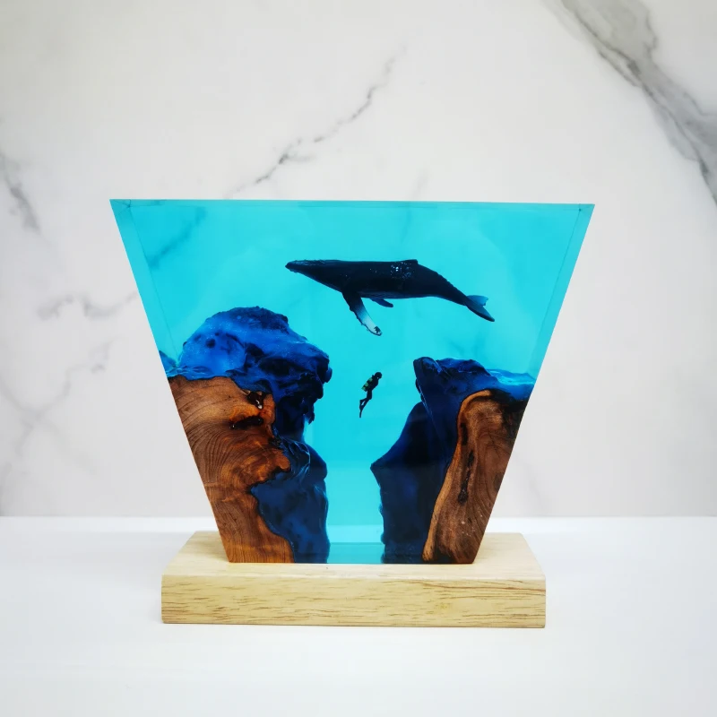 เรซิ่น Deep-sea ปลาวาฬหลังค่อม Theme Creative ศิลปะ Night Light Craft ตกแต่งโคมไฟตั้งโต๊ะ USB
