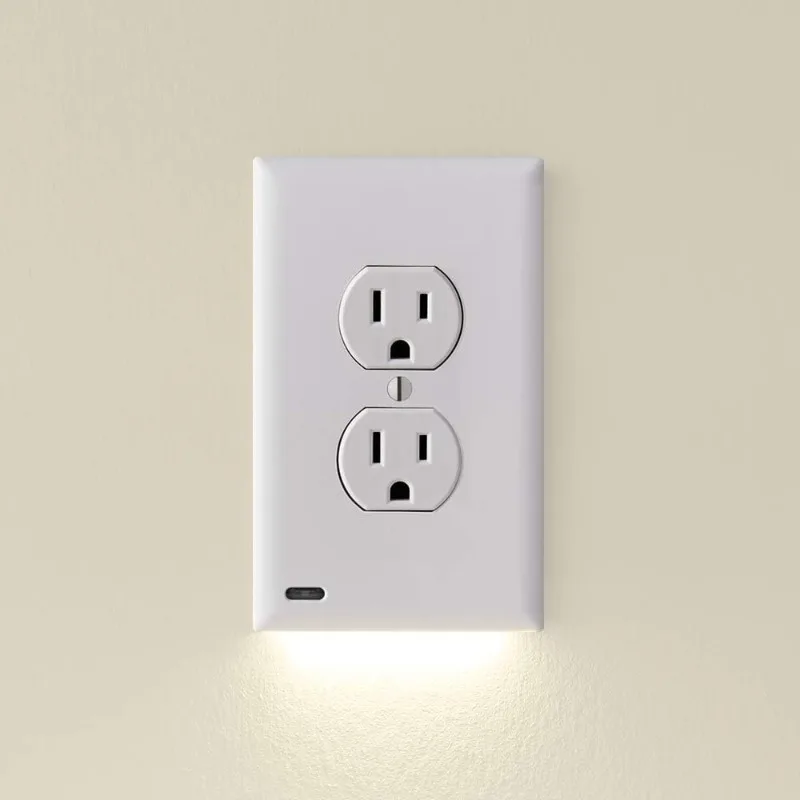 

Single - SnapPower GuideLight 2 [For Duplex Outlets] - Replaces Plug-In Night Light - Electrical Receptacle Wall Plate With LED