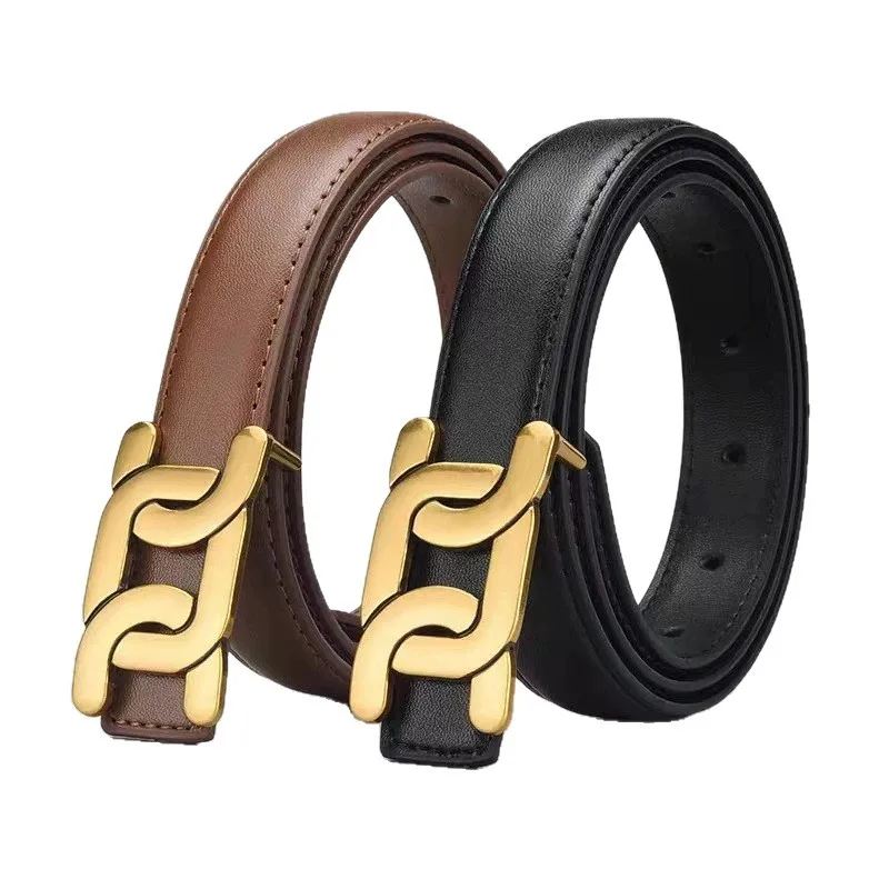 حزام نسائي عصري مع إحساس بالتصميم، يقترن بالجينز أو التنانير، يخلق شعورًا بسيطًا وعصريًا