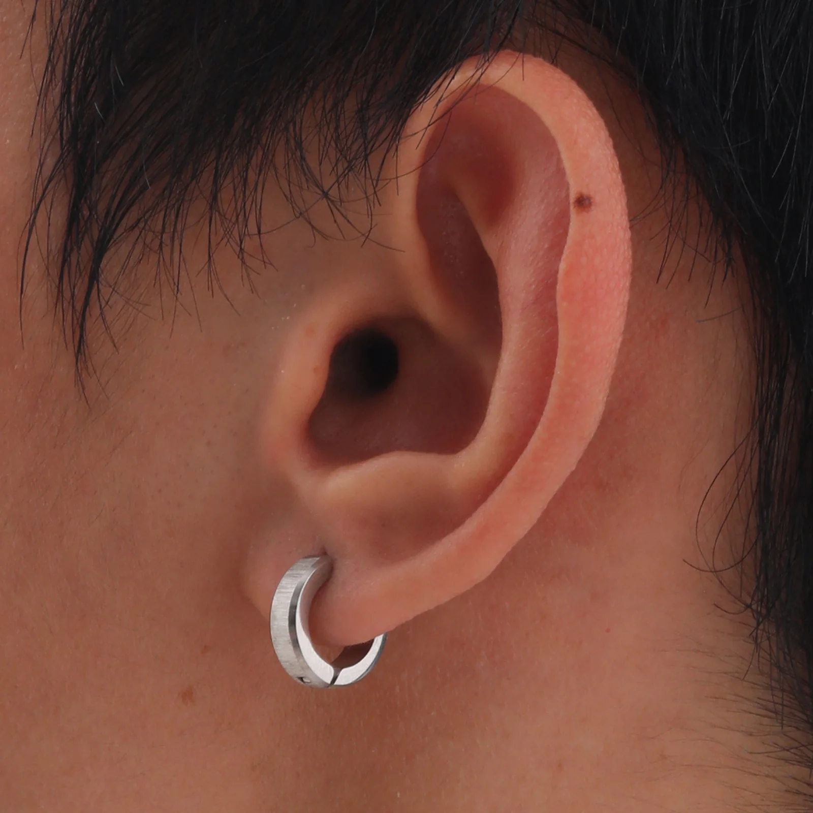 Vnox Anti Allergy Stainless Steel Hoop Earrings, Unisex Simple Metal Huggies Earrings, Brush Surface Men Ear Jewelry