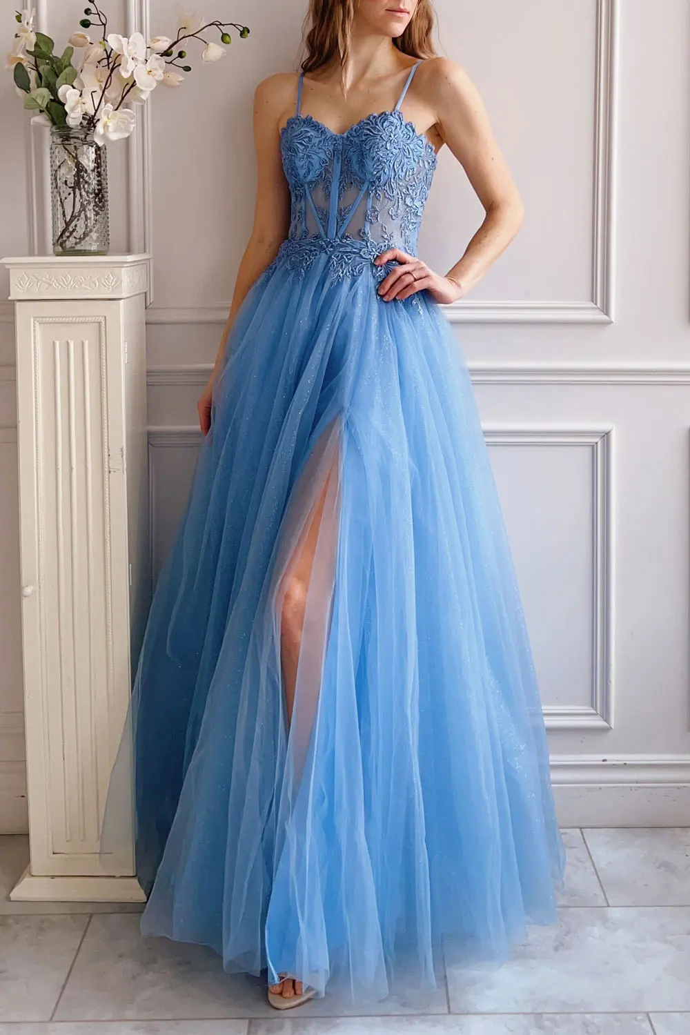 

Tulle Spaghetti Straps A-line Prom Dresses Sweetheart Backless Lace Up High Split Evening Gown Sparkly Applique Graduation Dress