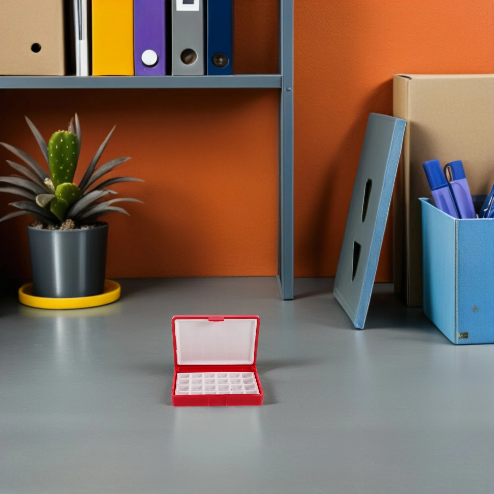 

Compact 24-Grid Watercolor Palette Lids Ideal for Travel Sketching Portable Lightweight Pigment Tray for Artists