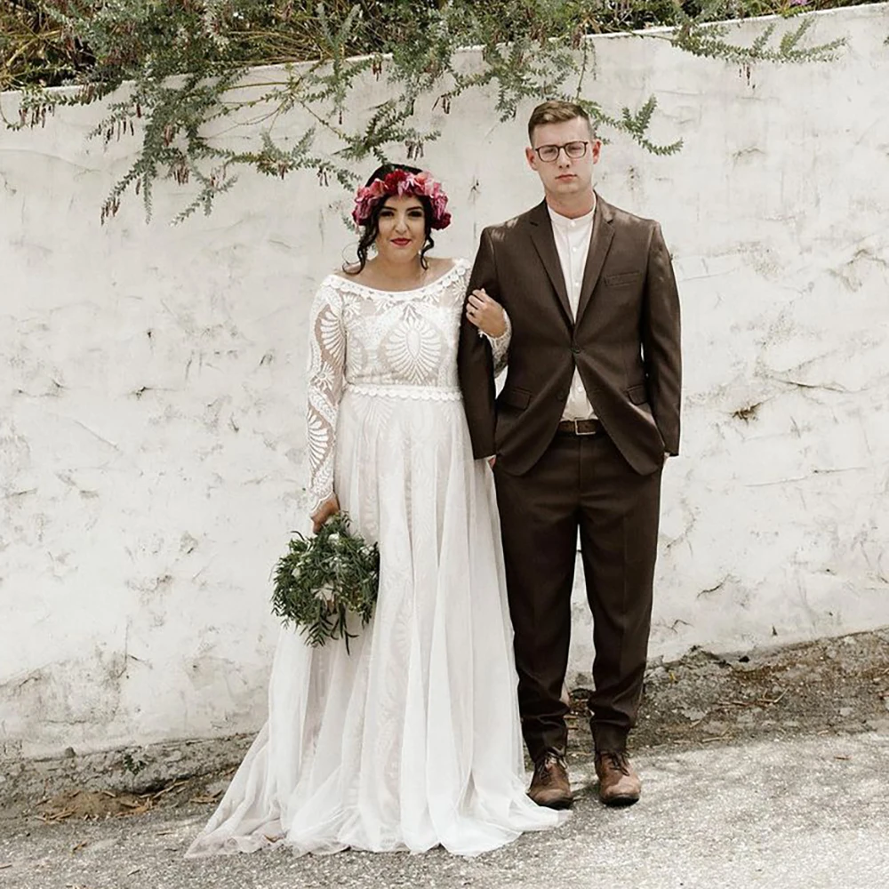 Abito da sposa oversize di grandi dimensioni con scollo rotondo Maniche lunghe aderenti Una linea di tulle con strascico in pizzo Abiti da sposa personalizzati rustici