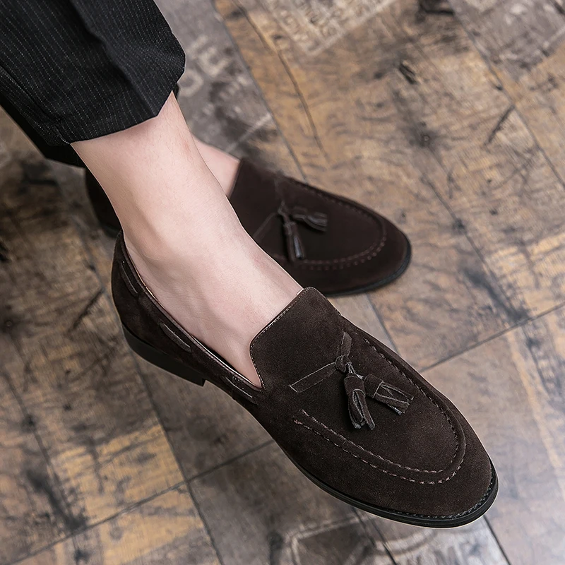 Men  Fashion Loafers Suede Shoes Casual Fashion Outdoor Easy Driving Shoes PU Flat Bottom Formal Shoes Size 38-48 Men Boots