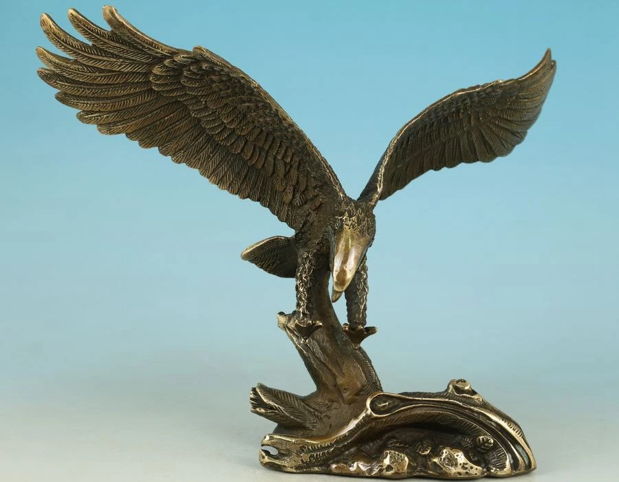 

Nice Asian Chinese Old Bronze Handmade Carved Eagle Collect Statue Figure Decor