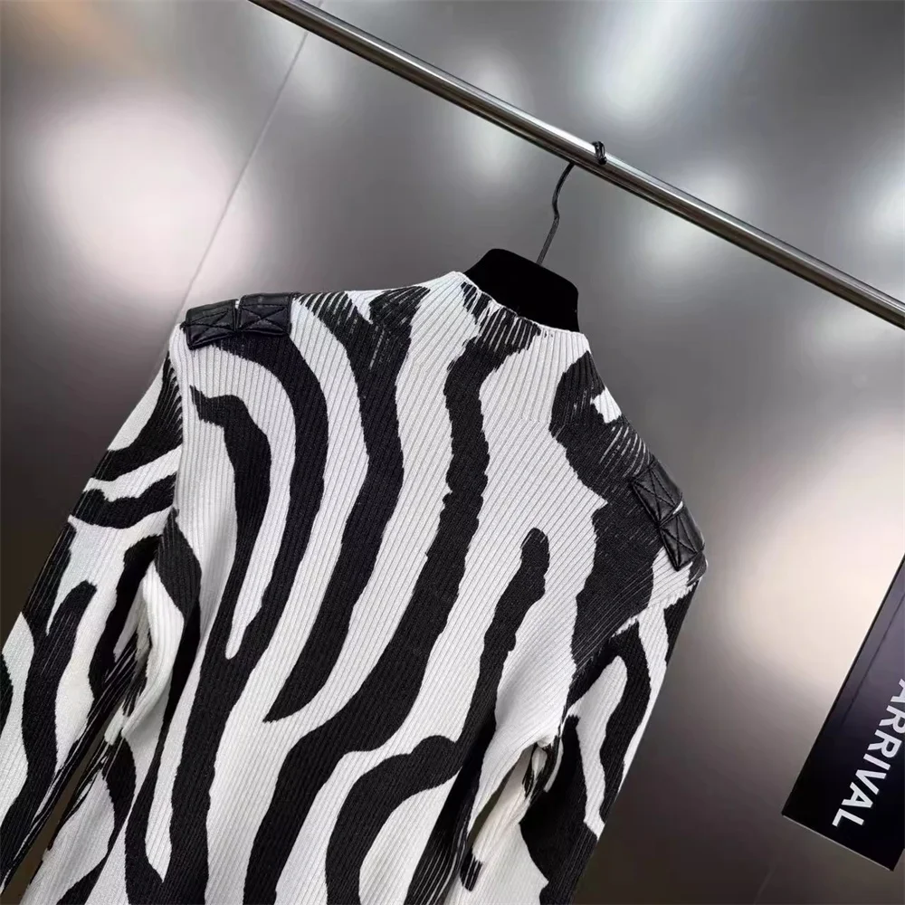 2025年レディースファッションシャツ、スパンコール付きレオパード柄、ストレッチコルセット、レディースTシャツ、Y2Kファッション、新品高品質プルオーバーブラ