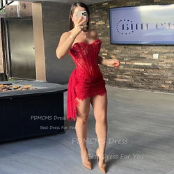 Abiti da festa corti in pizzo rosso senza spalline Abito da cocktail donna arabo Dubai personalizzato Abiti da ragazza nera Mini abito formale da ritorno a casa