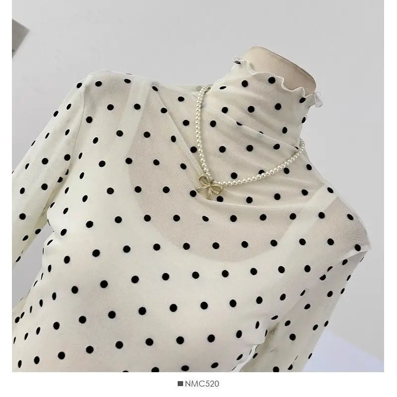 قميص أسود شبكي بياقة مدورة 2025 قميص نسائي جديد للخريف نحيف منقط داخلي بأكمام طويلة تي شيرت رفيع #5