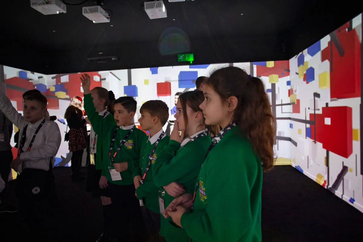 AR Interactive Display Projection Interactive Wall Projection Immersive Wall Projection Games For Kid Amusement Park