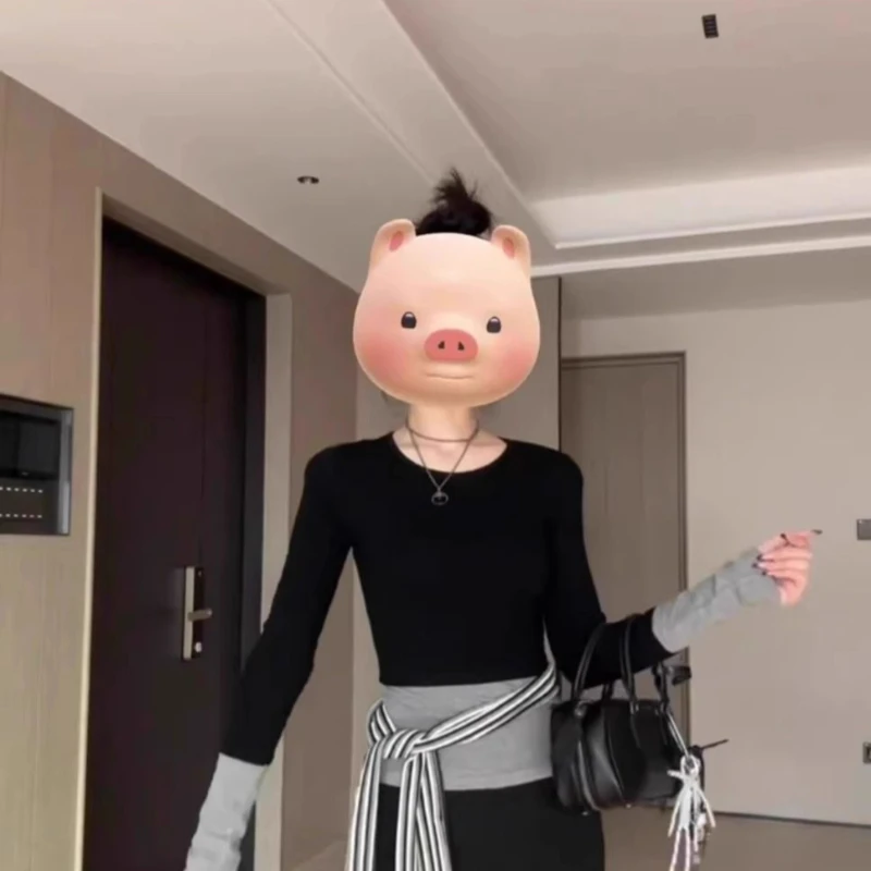 

American retro contrasting round neck velvet women's long sleeved t-shirt autumn and winter women's slim fit Y2K style top