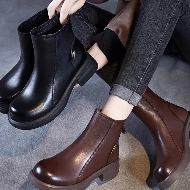 

Genuine Leather Boots Zipper Short Chelsea Boots British Style Autumn Winter Thickened Rubber Sole round Toe mid Heel