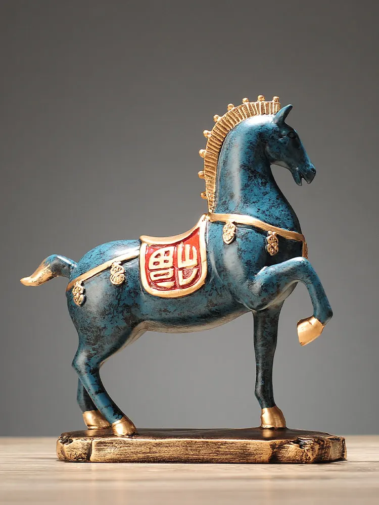

Home decor accessories Creative horse ornaments Resin Crafts Gift for store opening Wine cabinet decoration
