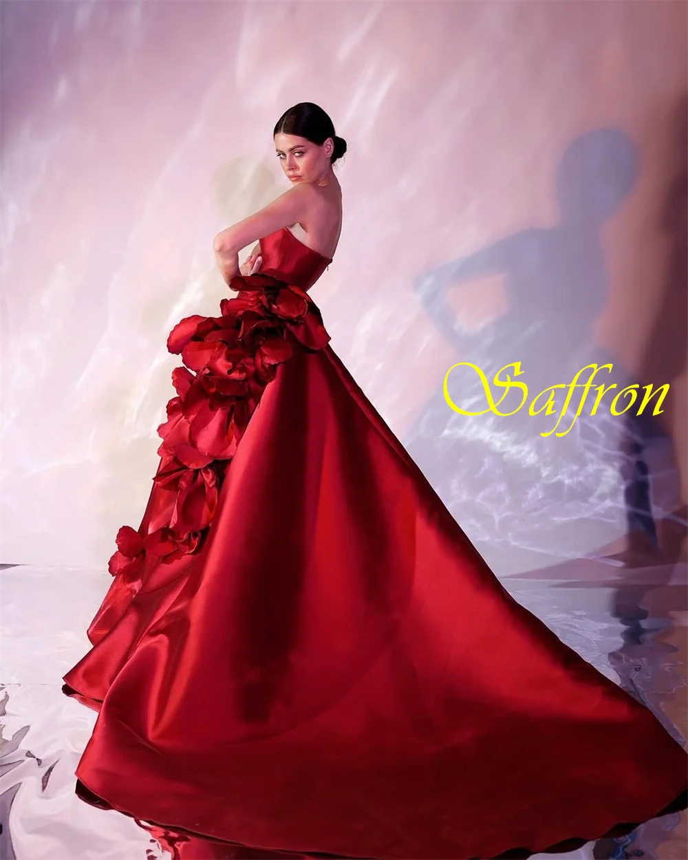 فستان سهرة أنيق مخصص بدون حمالات من الساتان كلاسيكي على شكل حرف a فساتين حفلة موسيقية موضة الزهور فساتين المناسبات الخاصة