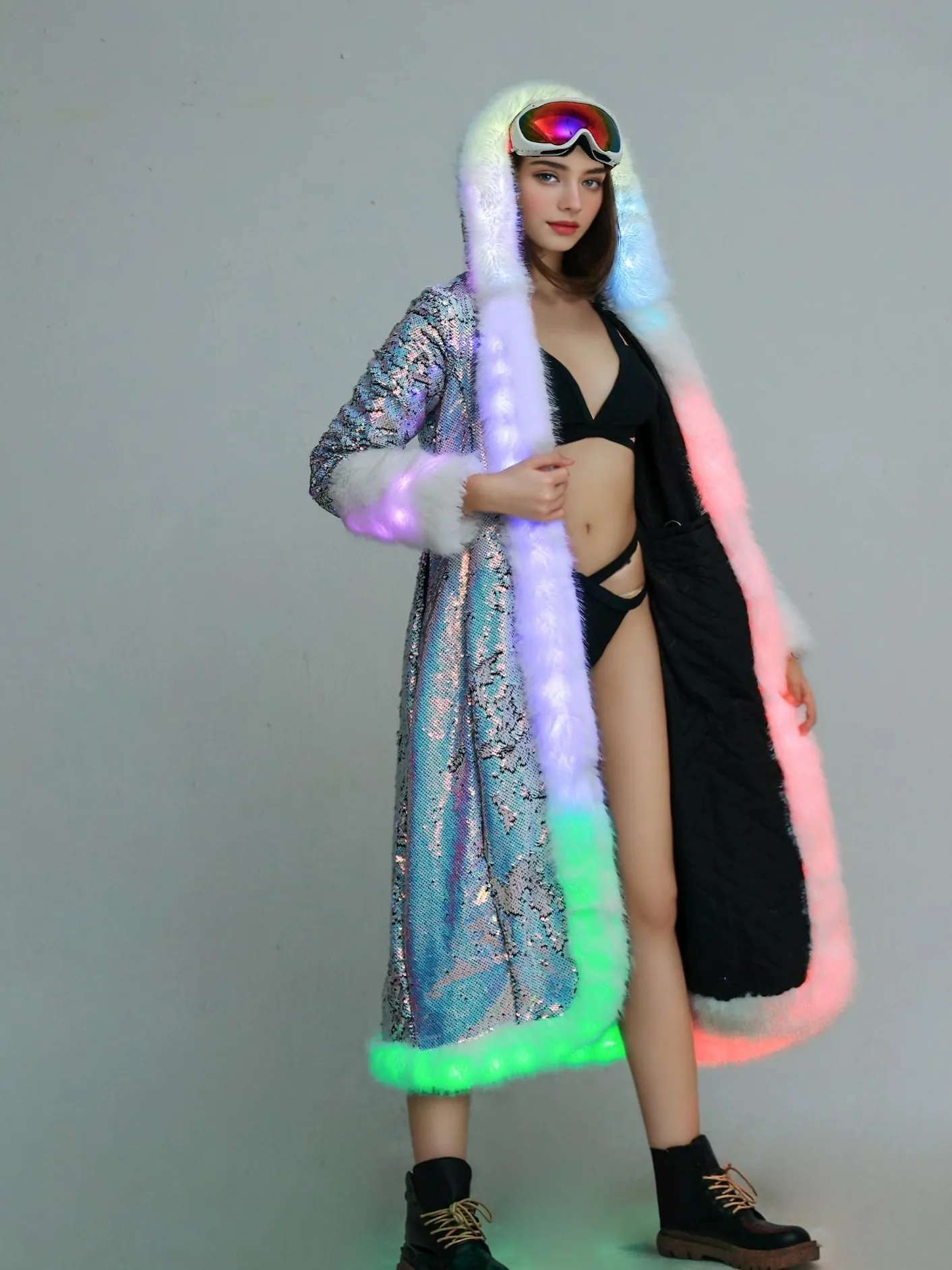 المرأة LED الترتر فو الفراء معطف طويل مقنع مهرجان و تأثيري الزي بالطاقة مقياس السمك الملمس مزين LED مضاءة سترة