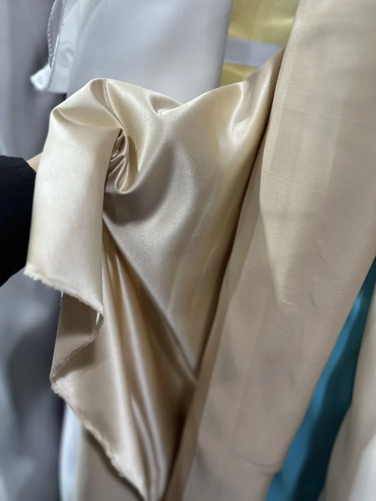Nuovo tessuto di raso bianco color champagne cucito abito da sposa abito da sera vestiti per bambole accessori tessuto tessuto di raso rigido