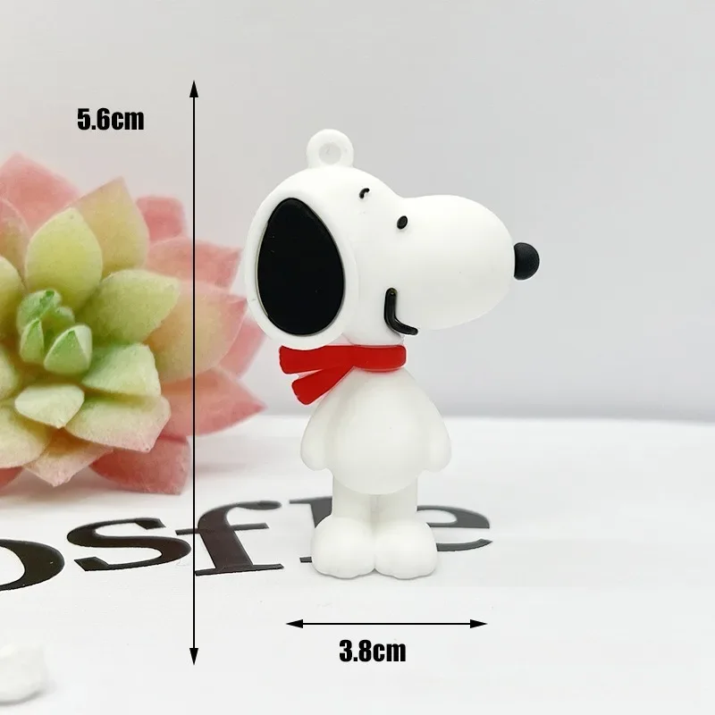 Snoopy brelok z bajkową postacią dekoracja Anime figurka słodka zabawka Q figurki tornister prezent urodzinowy dla dzieci