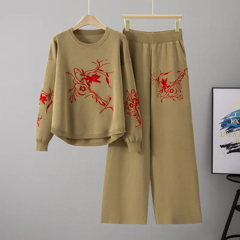 

Embroidered Flower Western-style Knitted Set for Women's Spring and Autumn Fashion Temperament Wide Leg Pants Two-piece Set