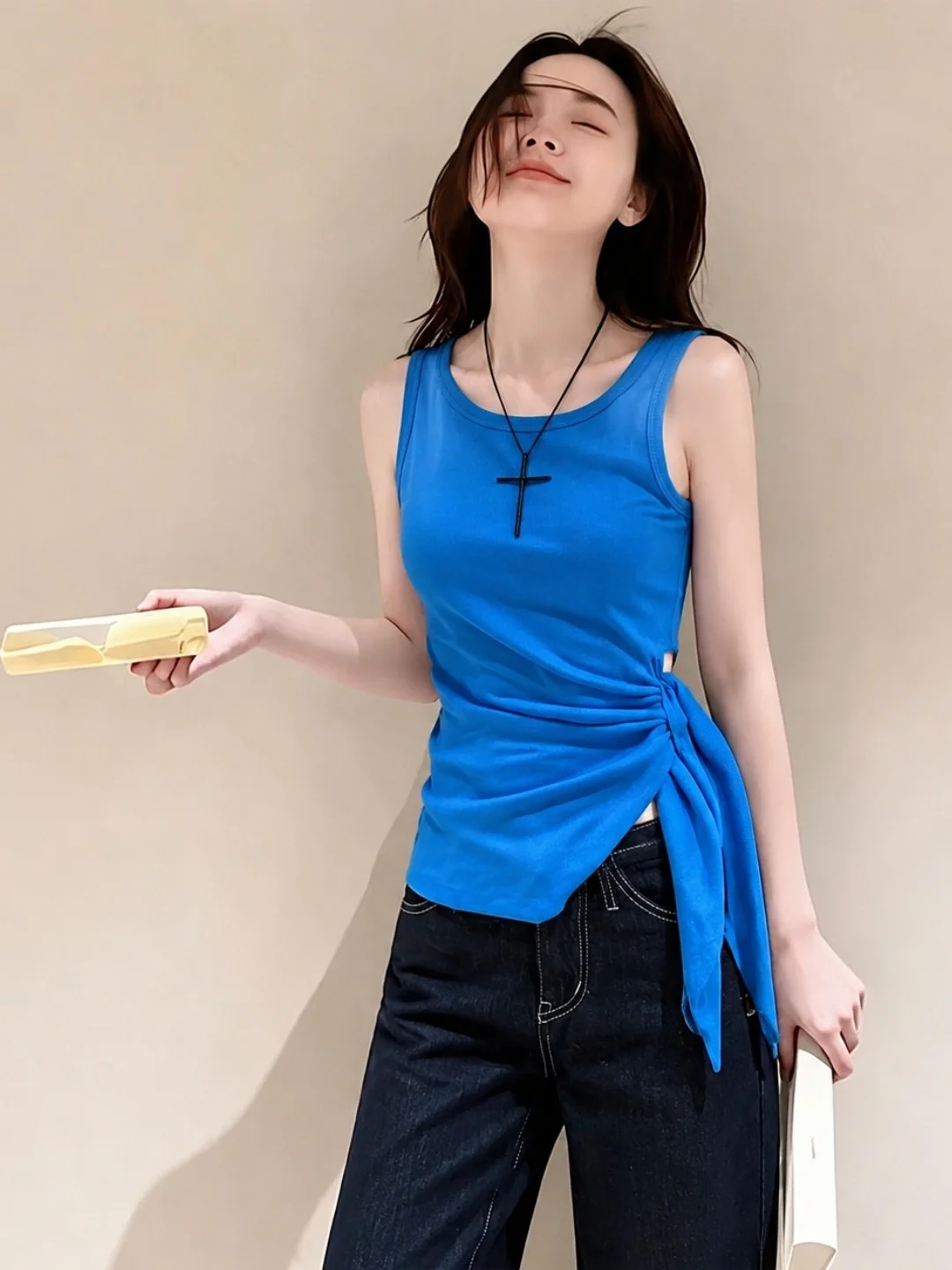 

Korean Style Belted Slim Fit Sleeveless Vest Fashionable Commute Style Top round Neck Pure Color Summer 2026 Women's Silk Shirt