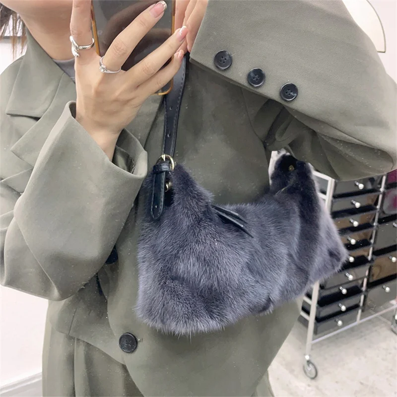 

New Women's Shoulder Bag Natural Mink Hair Casual Handbag High Sense Fashion Elegant Banquet Real Fur Underarm Bag 2023