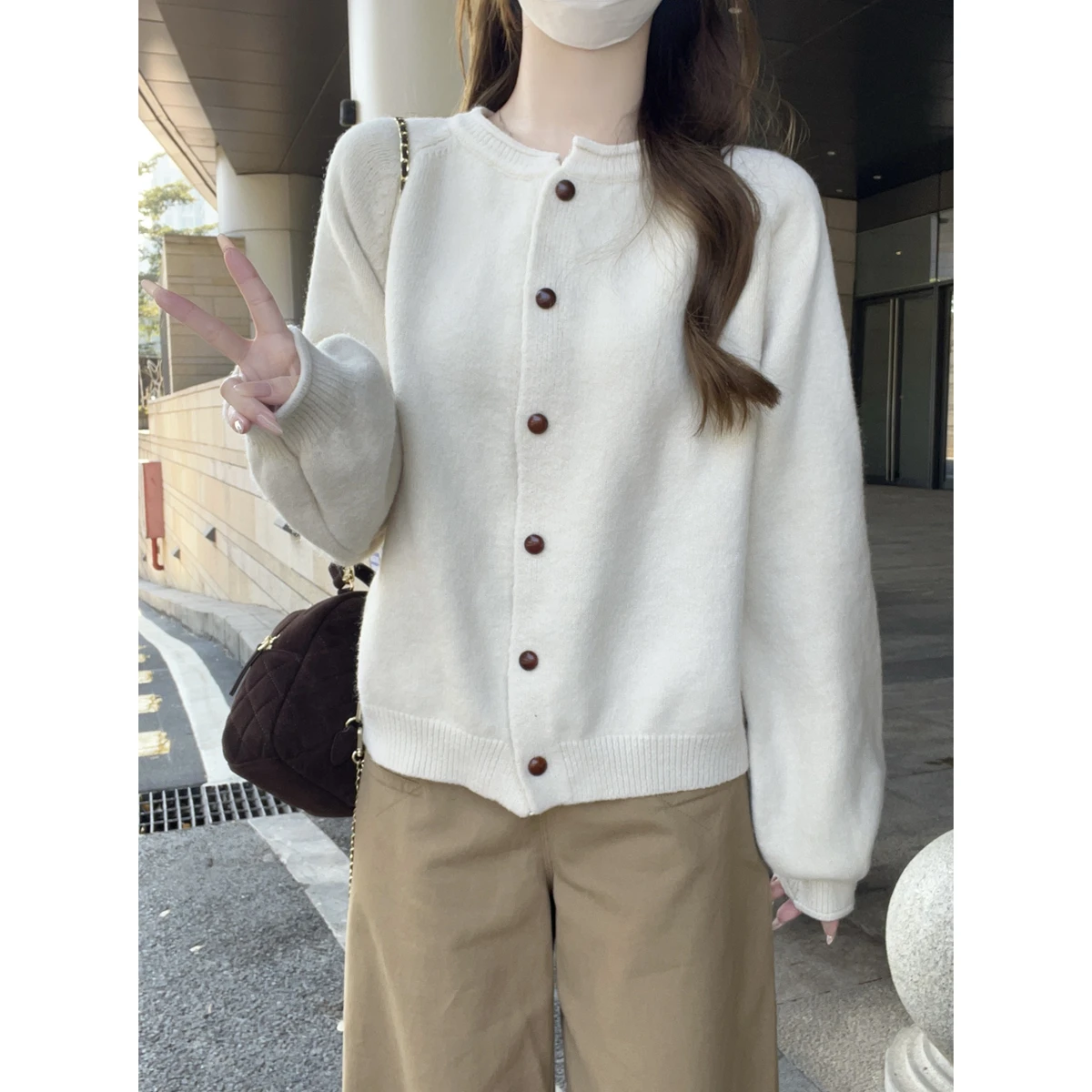 

2026 New Korean Sle Loose Fit Candy Color Knitted Cardigan Soft Sle oulder Insertion Faionable Women's Outerwear