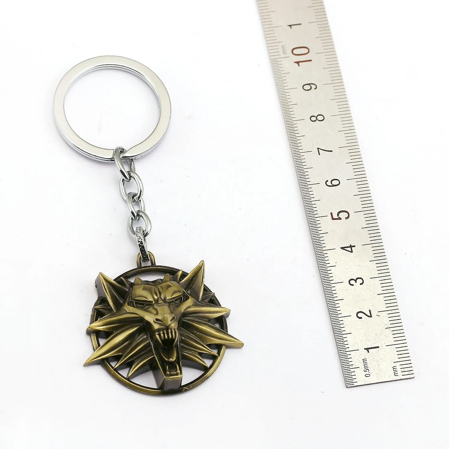 Wolf Head Game Keychain Geralt Steel Sword Yennefer Cirilla Pendant Keychains for Men Home Ornament 1:6 Equipment Craft Toys